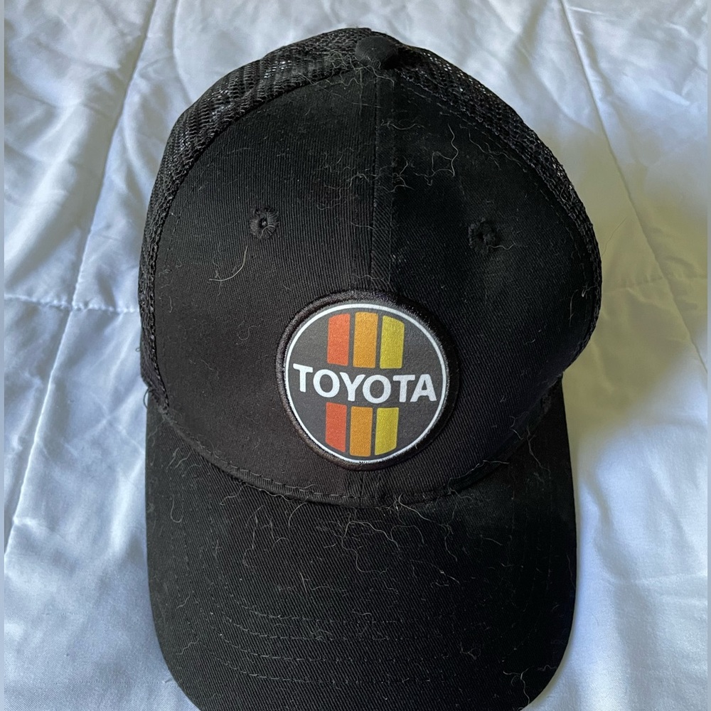 Black mesh Toyota baseball cap